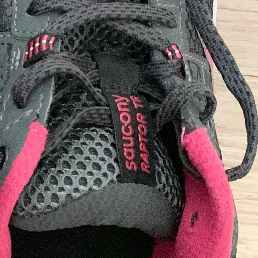Saucony grid raptor